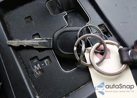 2013 Mazda Mazda3 I Sport z USA, uszkodzony, nr VIN JM1BL1U88D1703111